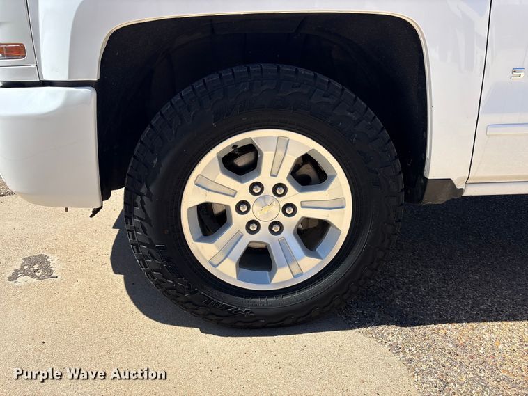 image for item FC2215 2019 Chevrolet Silverado 1500 Ext. Cab pickup truck