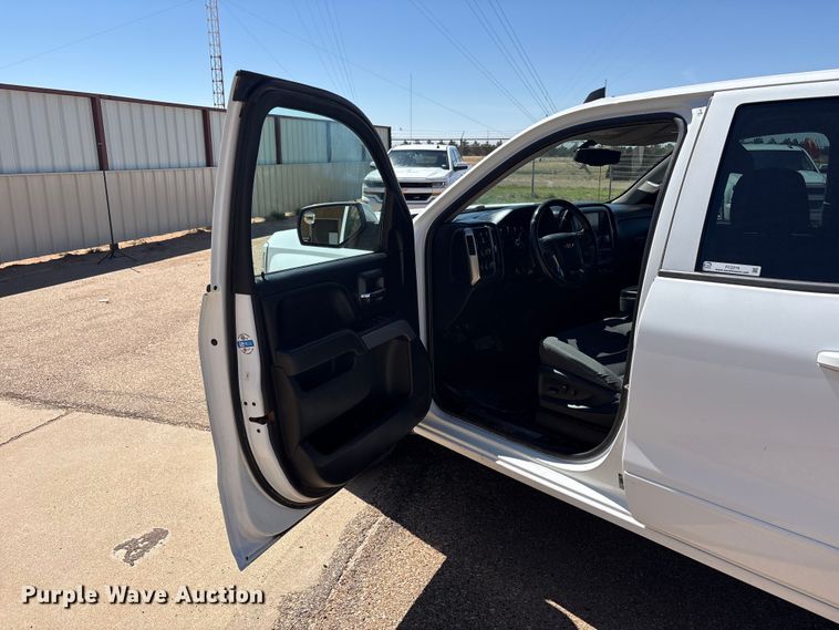 image for item FC2216 2018 Chevrolet Silverado 1500 Ext. Cab pickup truck