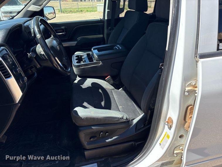 image for item FC2216 2018 Chevrolet Silverado 1500 Ext. Cab pickup truck