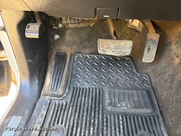 image for item FC2216 2018 Chevrolet Silverado 1500 Ext. Cab pickup truck