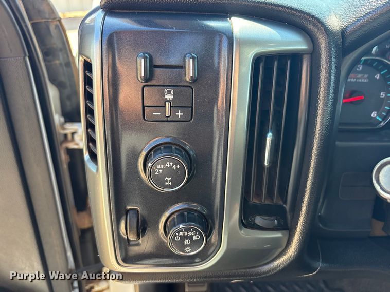 image for item FC2216 2018 Chevrolet Silverado 1500 Ext. Cab pickup truck