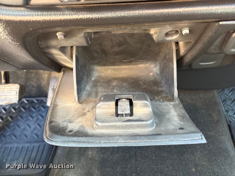 image for item FC2216 2018 Chevrolet Silverado 1500 Ext. Cab pickup truck