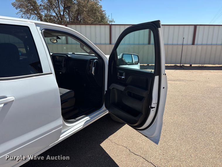 image for item FC2216 2018 Chevrolet Silverado 1500 Ext. Cab pickup truck