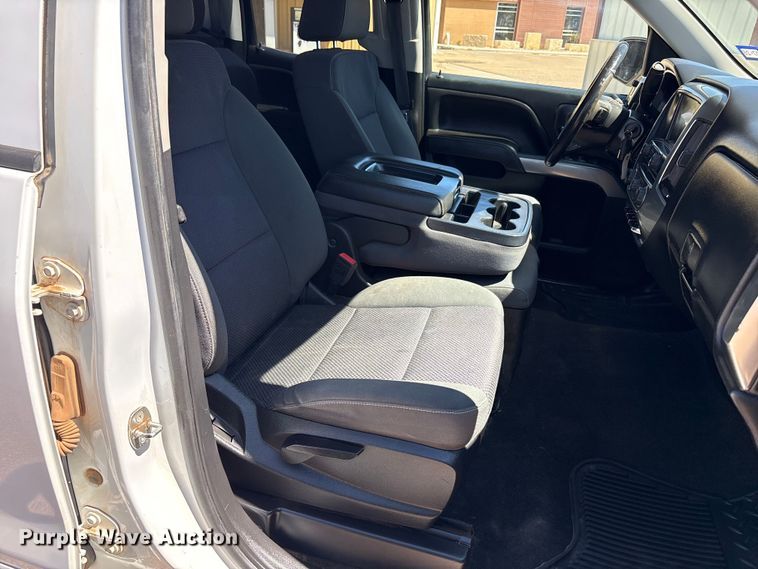 image for item FC2216 2018 Chevrolet Silverado 1500 Ext. Cab pickup truck