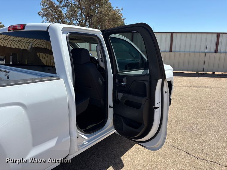image for item FC2216 2018 Chevrolet Silverado 1500 Ext. Cab pickup truck