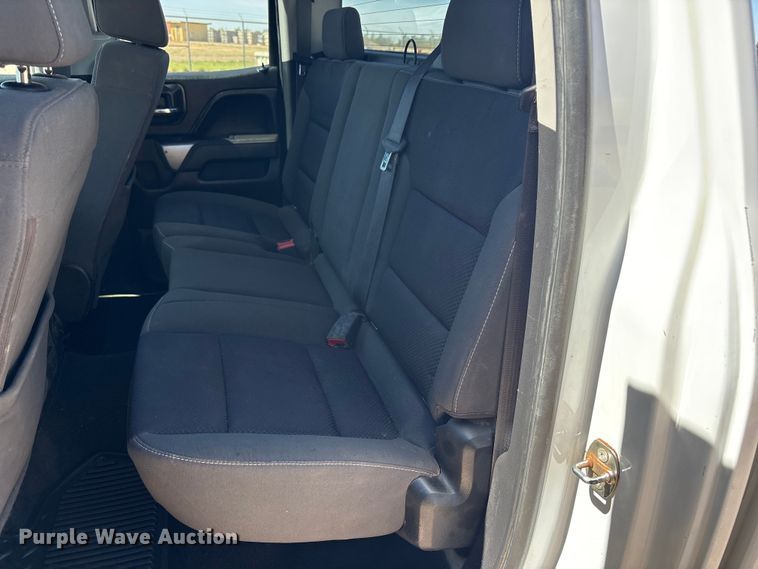image for item FC2216 2018 Chevrolet Silverado 1500 Ext. Cab pickup truck
