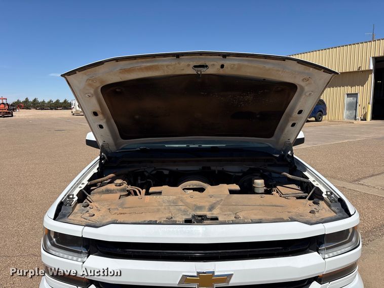 image for item FC2216 2018 Chevrolet Silverado 1500 Ext. Cab pickup truck