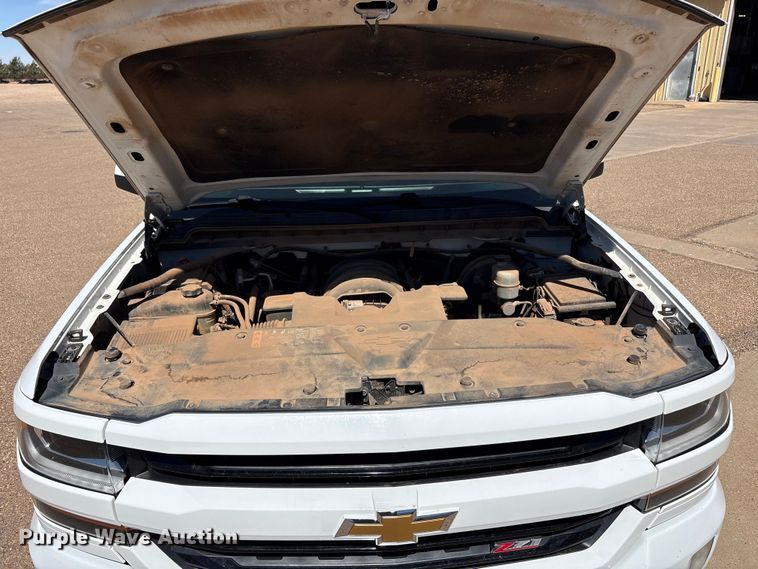 image for item FC2216 2018 Chevrolet Silverado 1500 Ext. Cab pickup truck