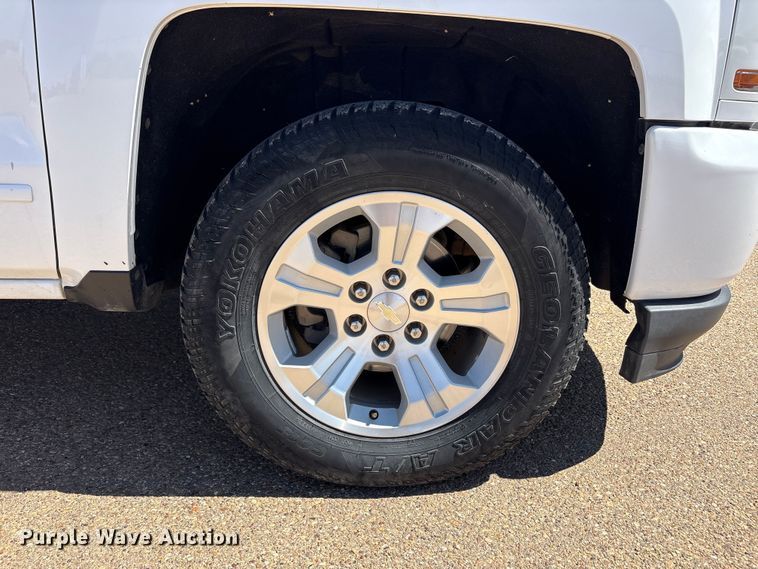 image for item FC2216 2018 Chevrolet Silverado 1500 Ext. Cab pickup truck