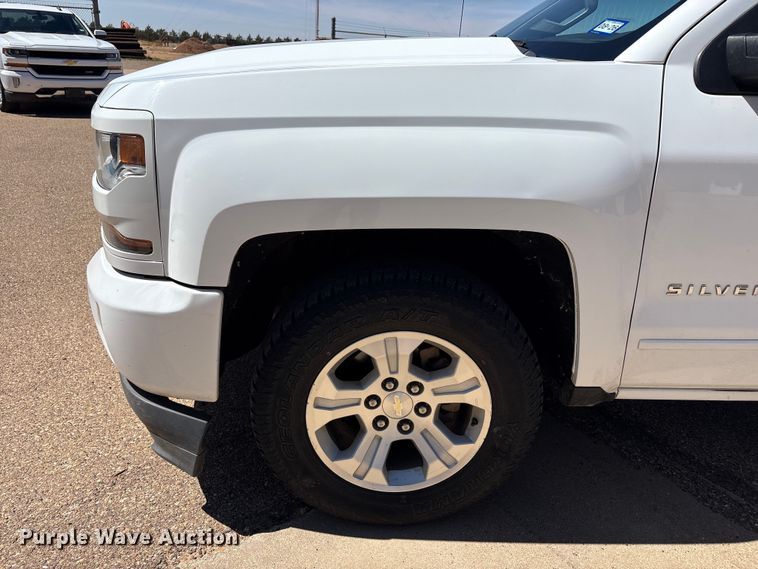 image for item FC2217 2018 Chevrolet Silverado 1500 Ext. Cab pickup truck
