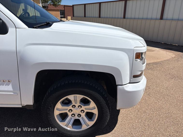 image for item FC2217 2018 Chevrolet Silverado 1500 Ext. Cab pickup truck