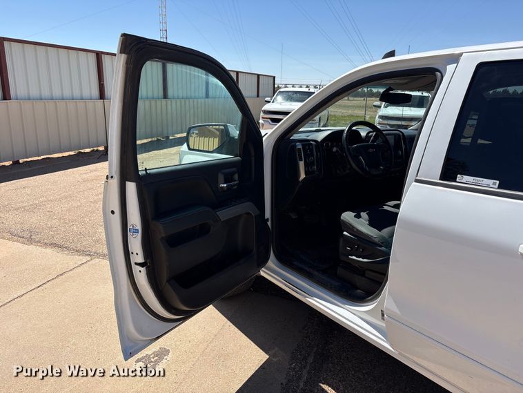 image for item FC2217 2018 Chevrolet Silverado 1500 Ext. Cab pickup truck