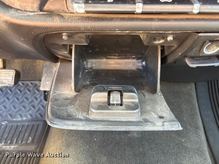 image for item FC2217 2018 Chevrolet Silverado 1500 Ext. Cab pickup truck