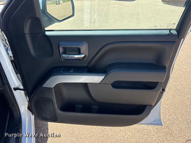 image for item FC2217 2018 Chevrolet Silverado 1500 Ext. Cab pickup truck