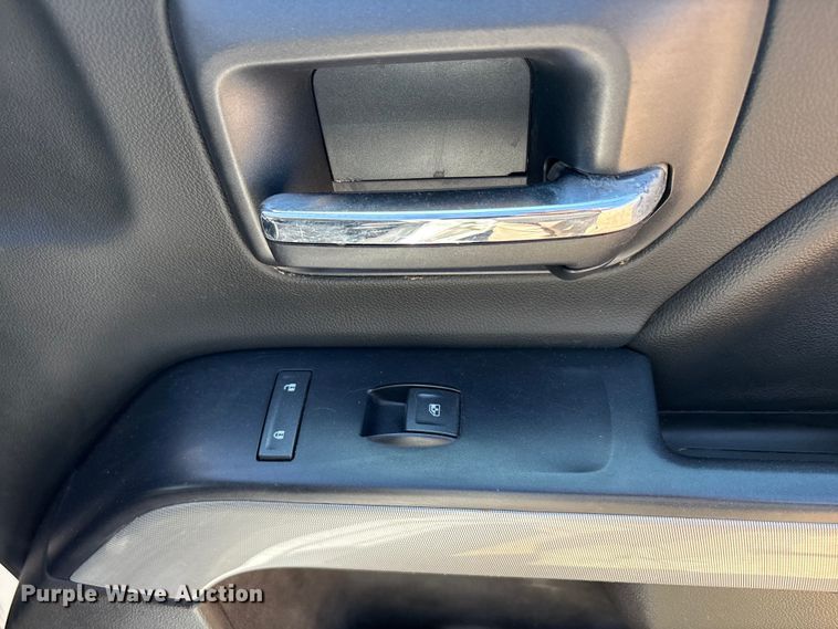 image for item FC2217 2018 Chevrolet Silverado 1500 Ext. Cab pickup truck