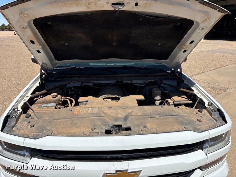 image for item FC2217 2018 Chevrolet Silverado 1500 Ext. Cab pickup truck