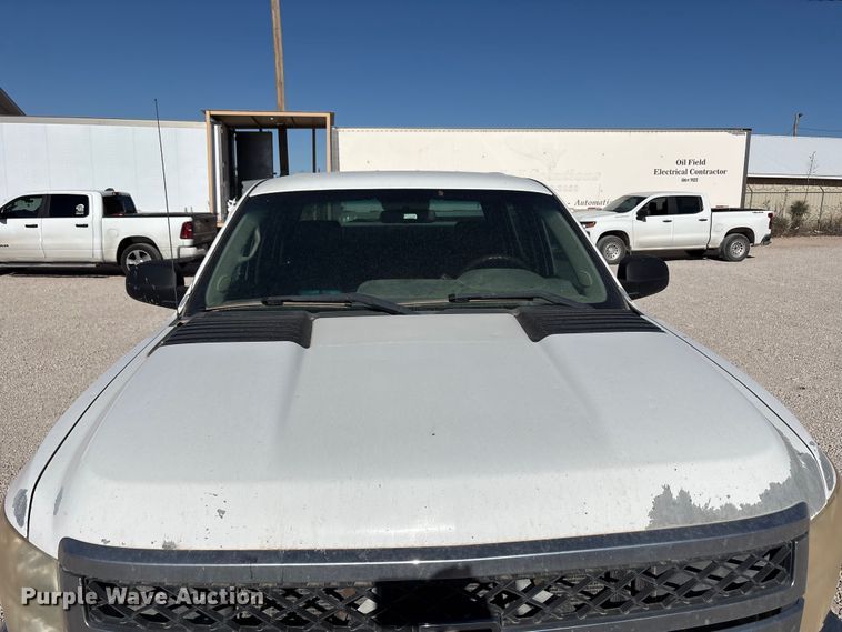 image for item FC2239 2011 Chevrolet Silverado 2500HD Crew Cab pickup truck