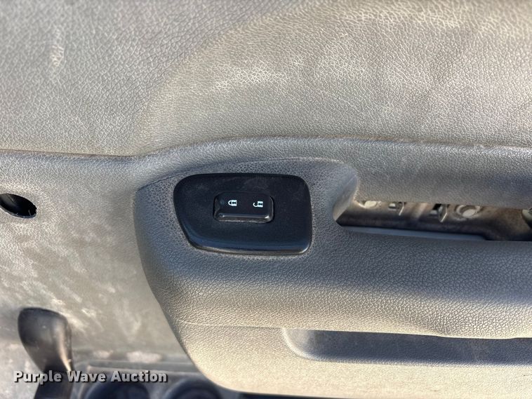 image for item FC2239 2011 Chevrolet Silverado 2500HD Crew Cab pickup truck