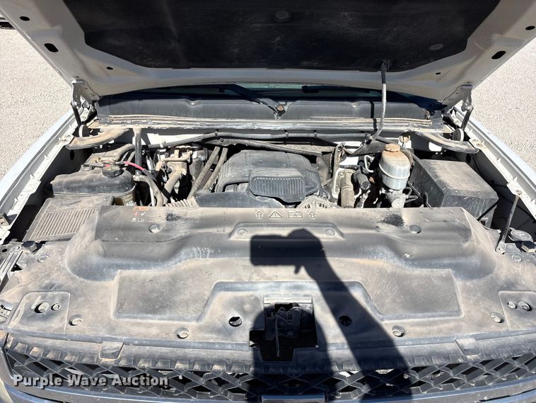 image for item FC2239 2011 Chevrolet Silverado 2500HD Crew Cab pickup truck