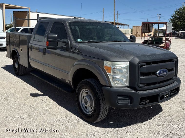 image for item FC2243 2013 Ford F250 Super Duty Crew Cab utility bed pickup truck