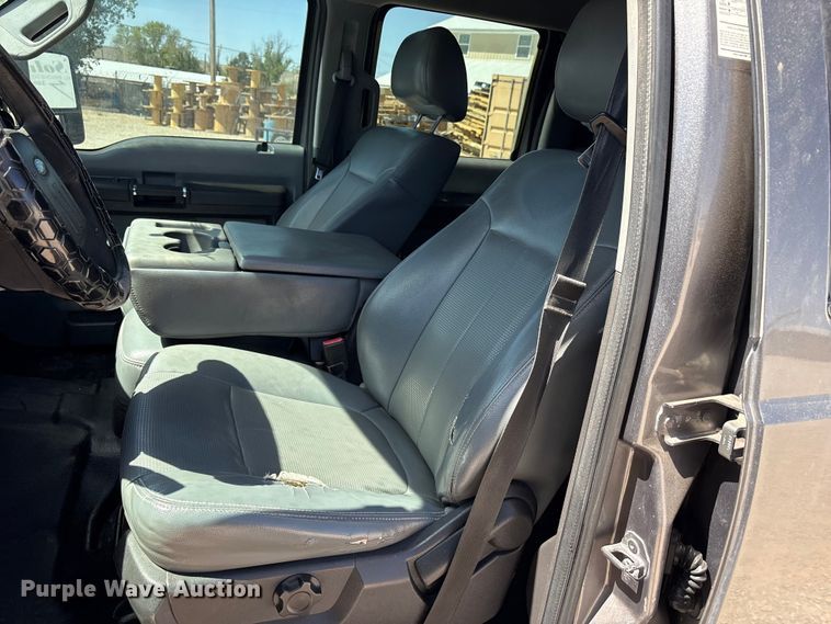 image for item FC2243 2013 Ford F250 Super Duty Crew Cab utility bed pickup truck