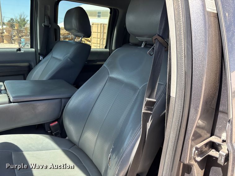 image for item FC2243 2013 Ford F250 Super Duty Crew Cab utility bed pickup truck