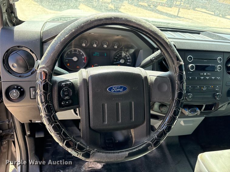 image for item FC2243 2013 Ford F250 Super Duty Crew Cab utility bed pickup truck