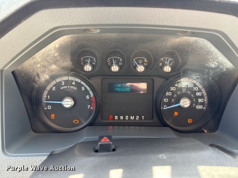 image for item FC2243 2013 Ford F250 Super Duty Crew Cab utility bed pickup truck
