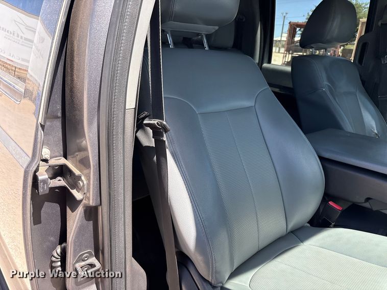 image for item FC2243 2013 Ford F250 Super Duty Crew Cab utility bed pickup truck