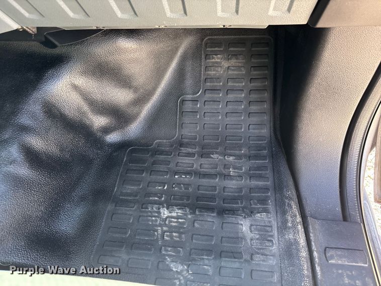 image for item FC2243 2013 Ford F250 Super Duty Crew Cab utility bed pickup truck