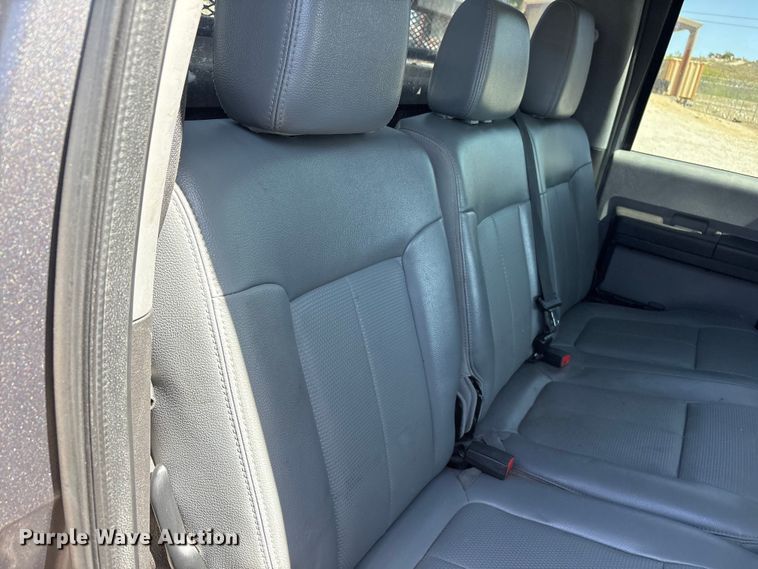 image for item FC2243 2013 Ford F250 Super Duty Crew Cab utility bed pickup truck