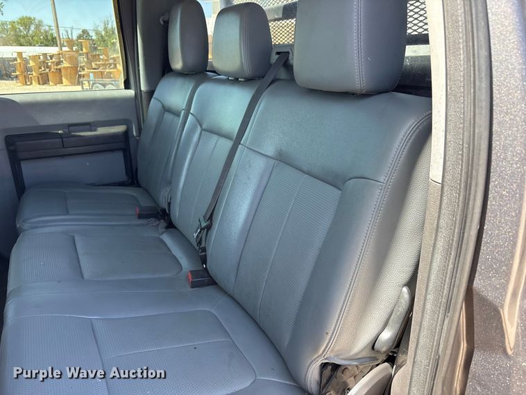 image for item FC2243 2013 Ford F250 Super Duty Crew Cab utility bed pickup truck