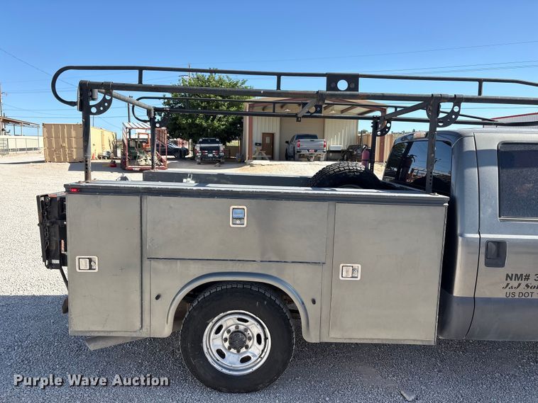 image for item FC2244 2011 Ford F250 Super Duty Crew Cab utility bed pickup truck