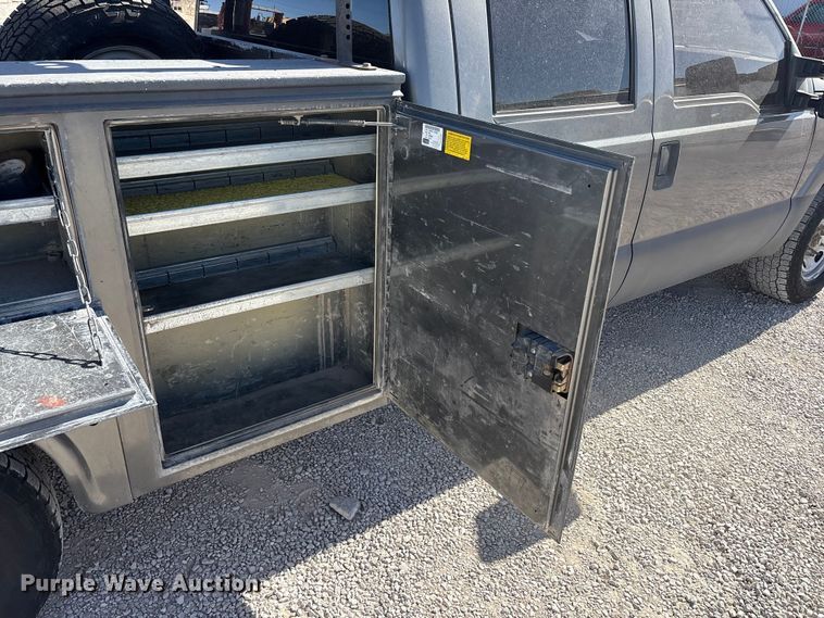 image for item FC2244 2011 Ford F250 Super Duty Crew Cab utility bed pickup truck