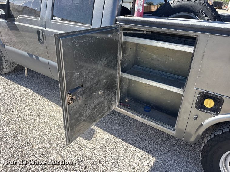 image for item FC2244 2011 Ford F250 Super Duty Crew Cab utility bed pickup truck