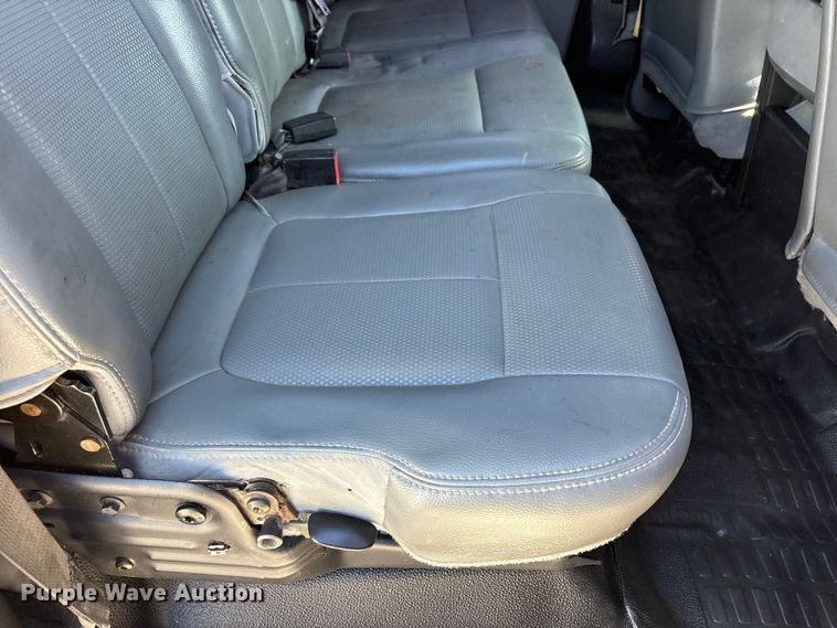 image for item FC2244 2011 Ford F250 Super Duty Crew Cab utility bed pickup truck