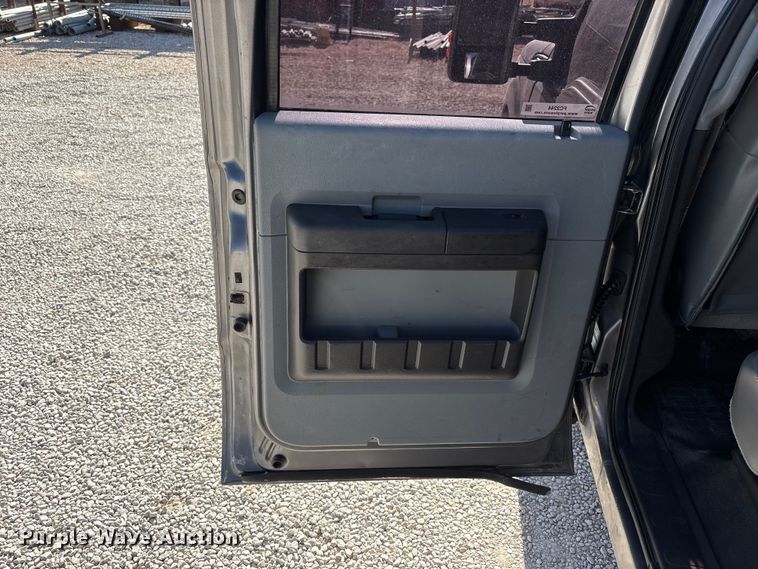 image for item FC2244 2011 Ford F250 Super Duty Crew Cab utility bed pickup truck