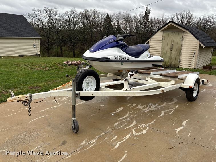 image for item FC4527 2003 Yamaha Jet ski 