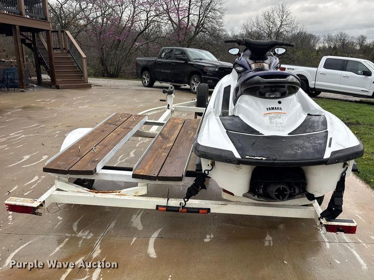 image for item FC4527 2003 Yamaha Jet ski 