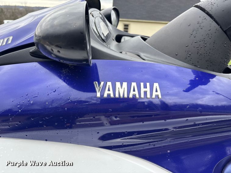 image for item FC4527 2003 Yamaha Jet ski 
