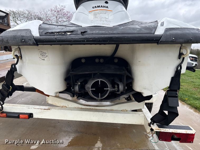 image for item FC4527 2003 Yamaha Jet ski 