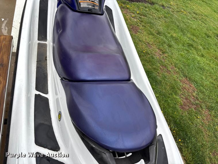 image for item FC4527 2003 Yamaha Jet ski 