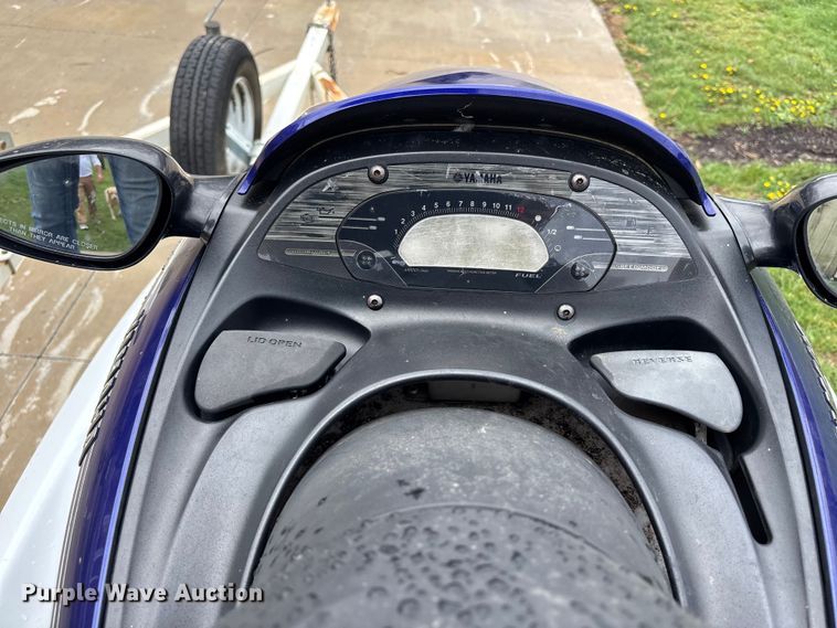 image for item FC4527 2003 Yamaha Jet ski 