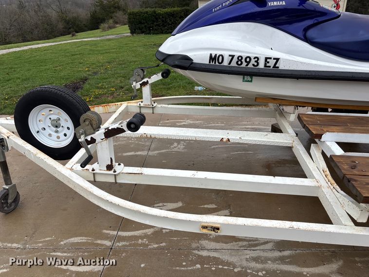 image for item FC4527 2003 Yamaha Jet ski 