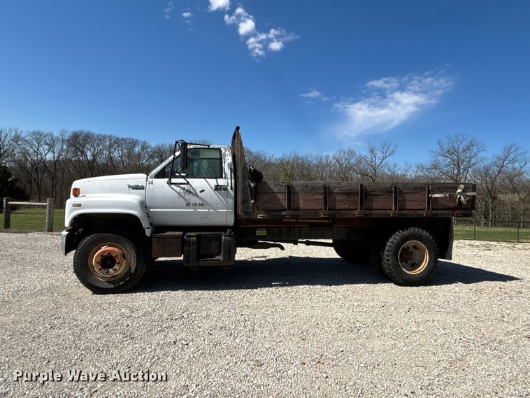 image for item FC4542 1993 GMC C6 dump flatbed truck