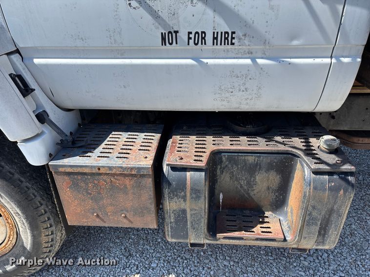 image for item FC4542 1993 GMC C6 dump flatbed truck