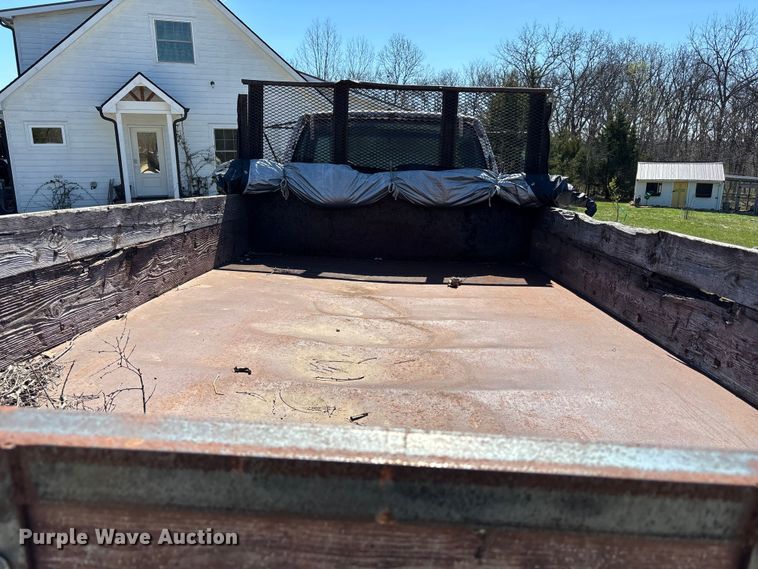 image for item FC4542 1993 GMC C6 dump flatbed truck
