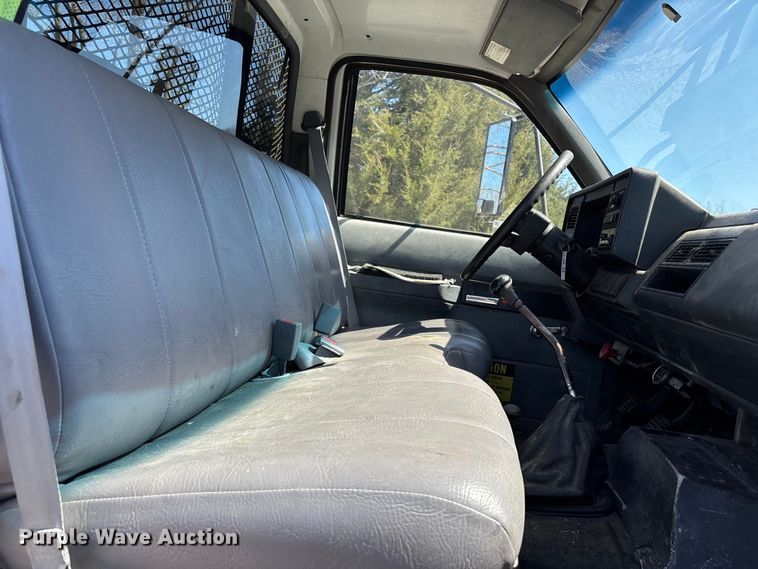image for item FC4542 1993 GMC C6 dump flatbed truck