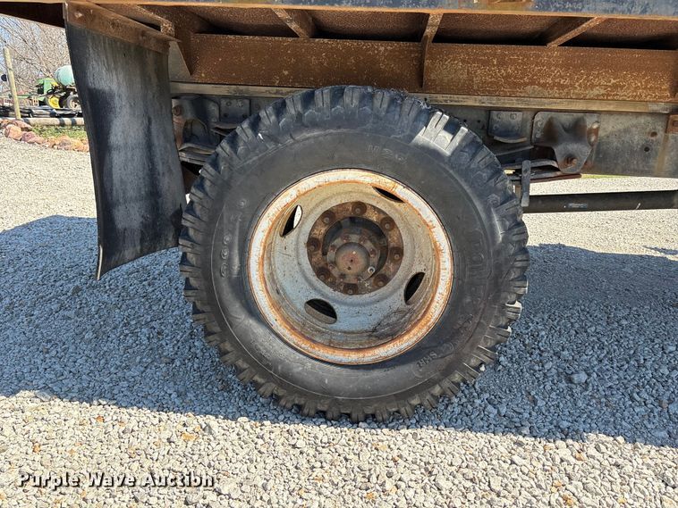 image for item FC4542 1993 GMC C6 dump flatbed truck