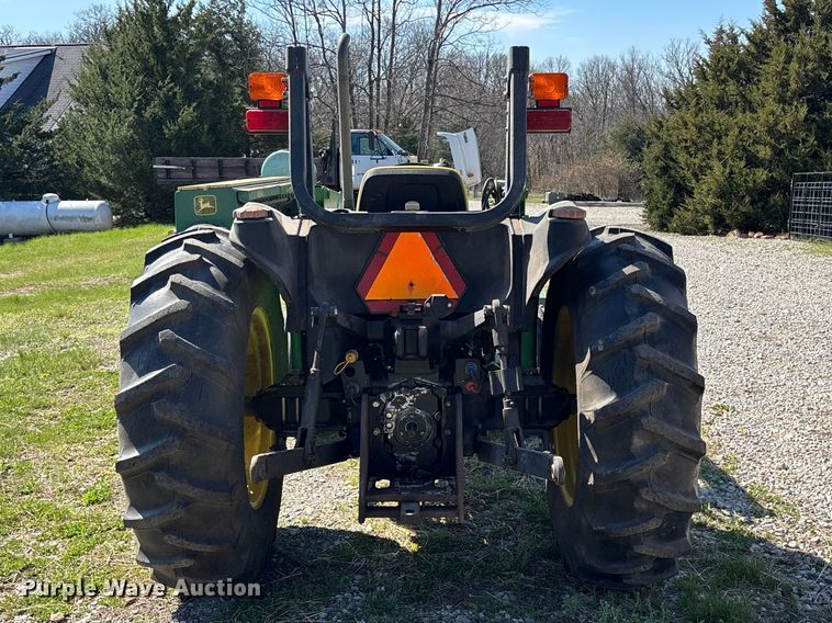 image for item FC4545 2000 John Deere 5105 tractor